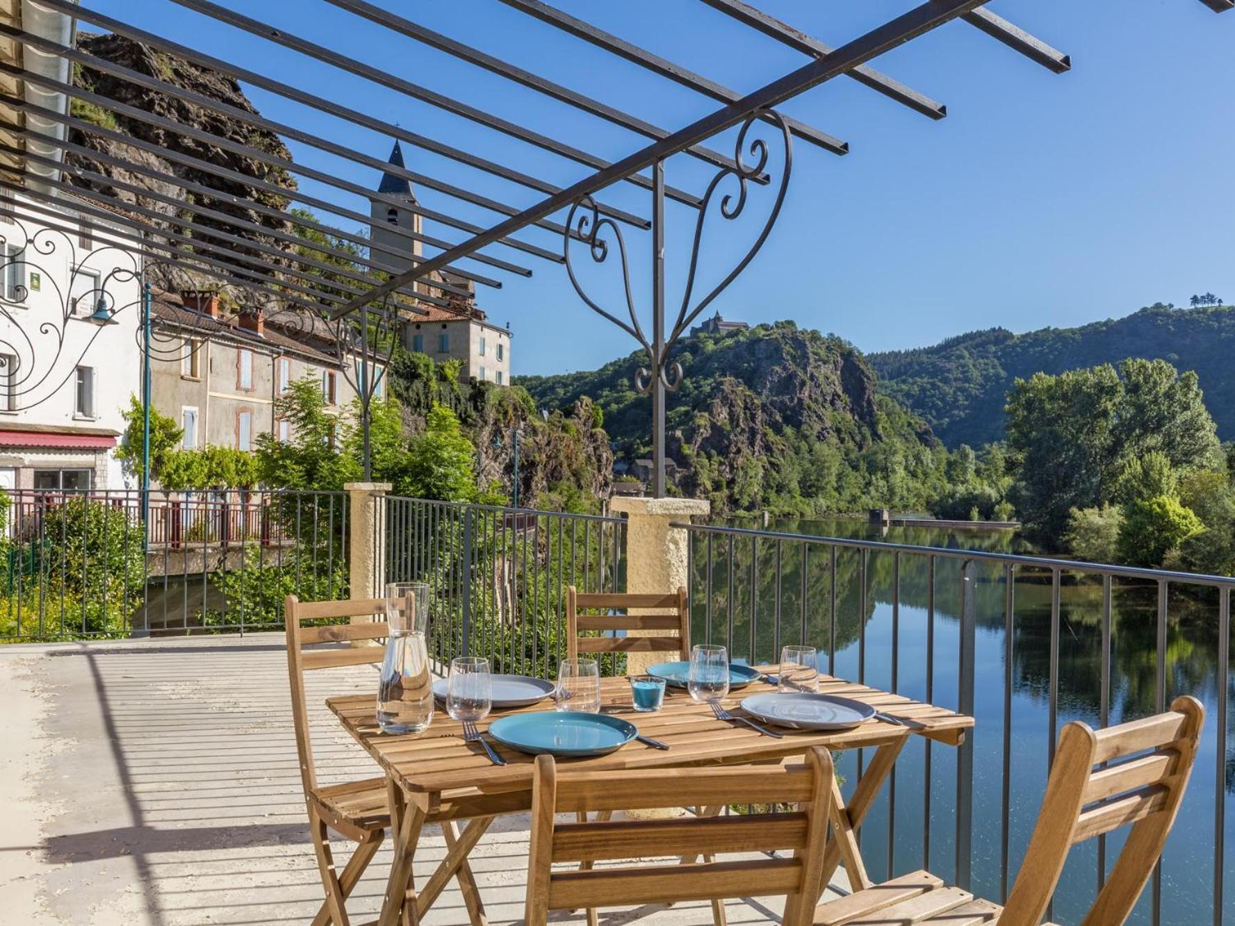 Les Gites Du Rocher Et De La Boucle Du Tarn Ambialet Exteriér fotografie